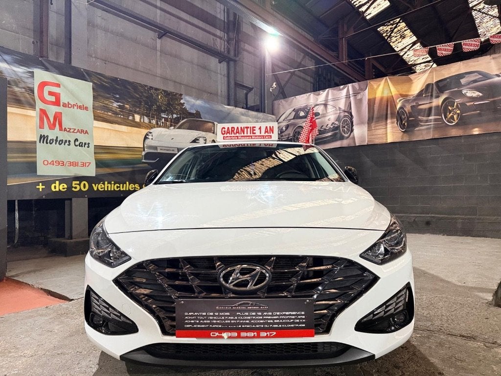Hyundai i30 1.0 CarPlay LED-PDC-camera met hybride cockpit, Euro 6, Wit, Leder, Handgeschakeld