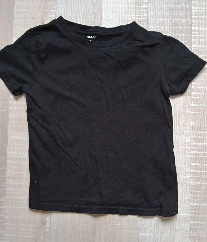 T-shirt Kiabi noir taille 110 - 116, Kiabi, Garçon ou Fille, Enlèvement ou Envoi, Chemise ou À manches longues