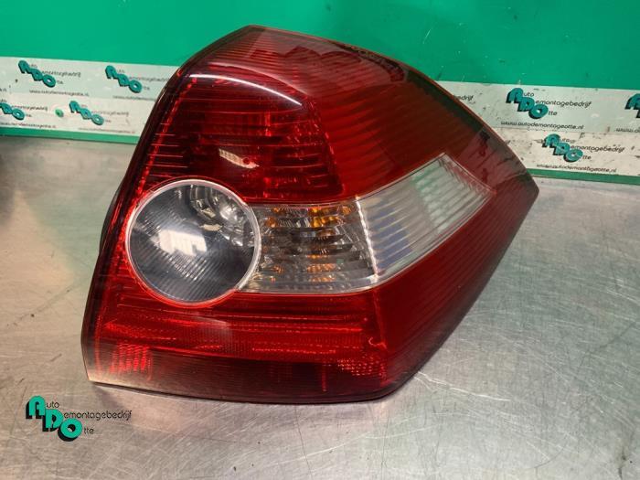 Feu arrière droit d'un Renault Megane (Megane 2 02-), Autos : Pièces & Accessoires, Éclairage, Renault, Utilisé, 3 mois de garantie