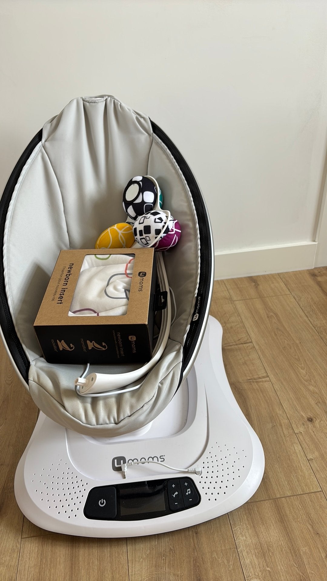 Mamaroo babyschommelstoel, Kinderen en Baby's, Wipstoeltjes, Ophalen, Zo goed als nieuw, Verstelbaar