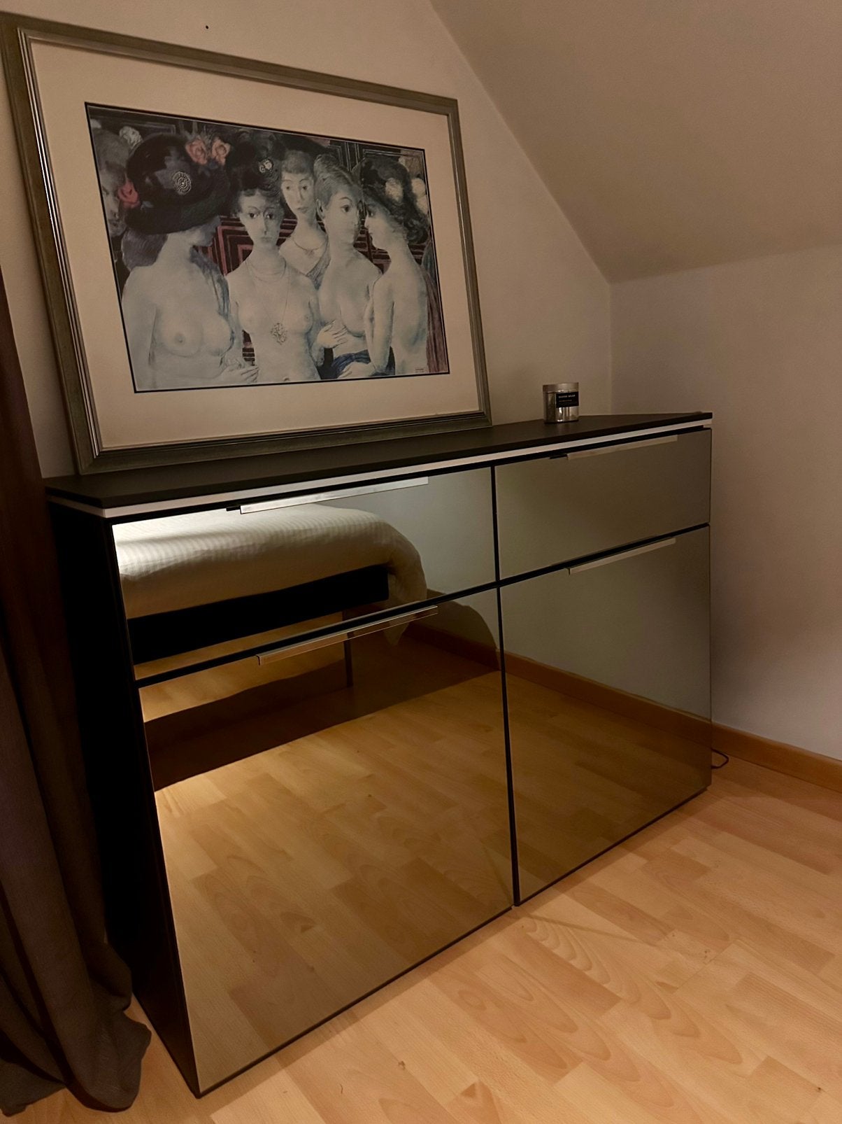 Moderne commode (zwart - spiegel - LED verlichting), Ophalen