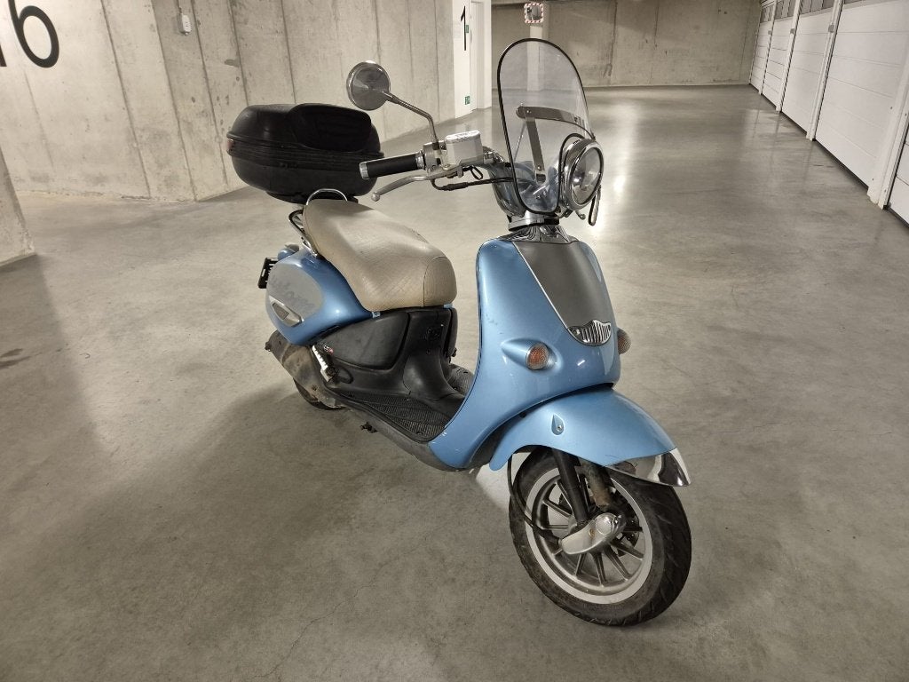 Aprilia scooter 125cc retro, Motoren, Scooter, Gebruikt, Particulier, 125 cc