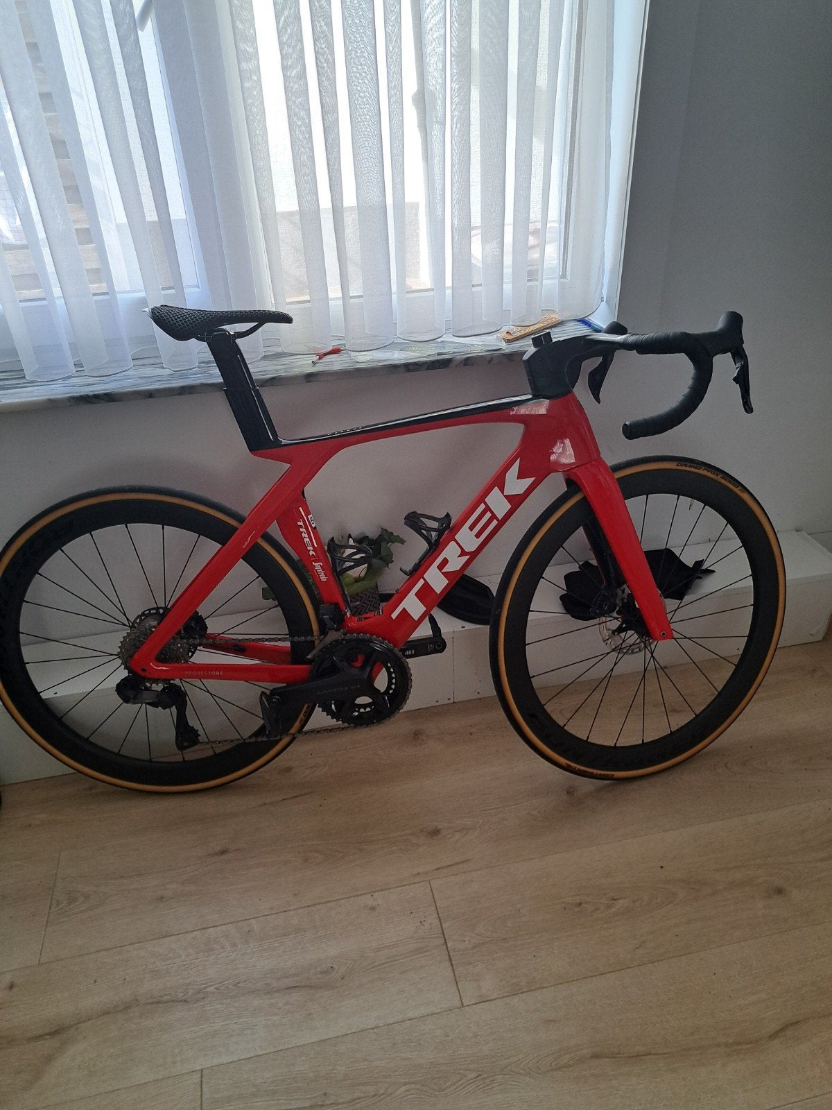 Trek Madone, Ophalen, Carbon