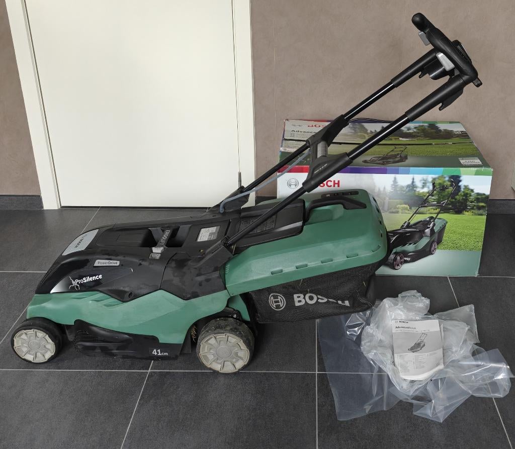Elektrische grasmaaier : Bosch AdvancedRotak 40-650, Tuin en Terras, Ophalen, Cirkelmaaier, Elektrische grasmaaier, Zo goed als nieuw