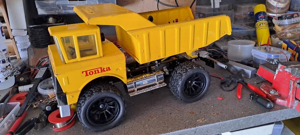 Tonka dumptruck, Hobby en Vrije tijd, Ophalen, Gebruikt, Elektro