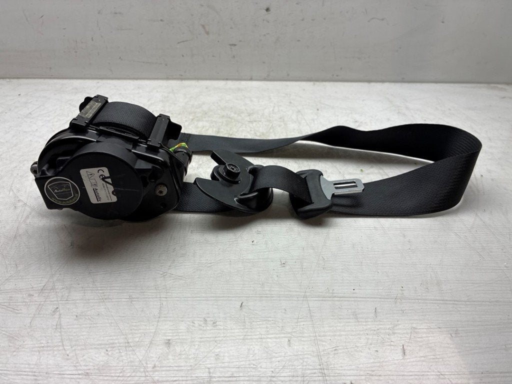 CEINTURE DE SECURITE AVANT GAUCHE Hyundai i20 (BC3), Hyundai Motor Deutschland GmbH, Kaiserleipromenade 5
63067  Offenbach am Main, DE