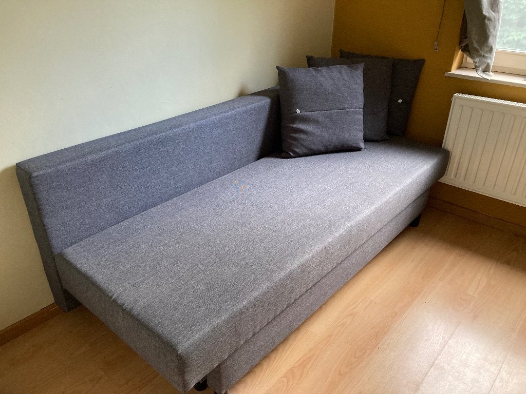 Zetelbed 2 pers, Strak ,grijs, Banc droit, Comme neuf, Enlèvement