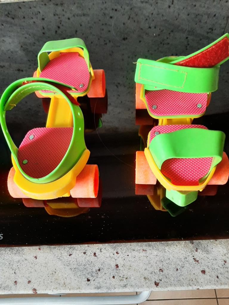 Patins à roulettes réglables pour tout-petits, Enfants & Bébés, Jouets | Extérieur | Patins à roulettes, Enlèvement