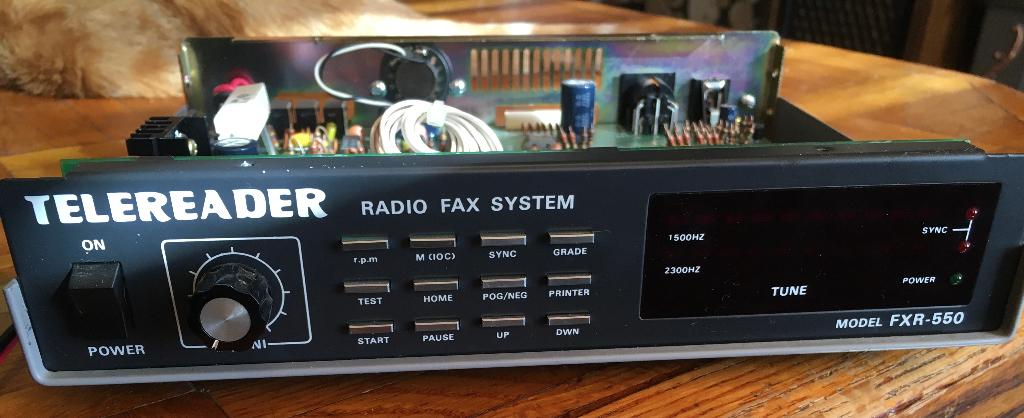 Zoek test e-prom TELEREADER FRX-550, Telecommunicatie, Zenders en Ontvangers, Gebruikt, Ontvanger, Ophalen of Verzenden