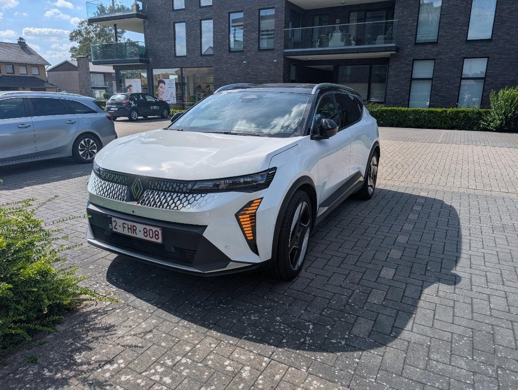 Renault e-Scenic E-Tech 87 kWh Long range Iconic, Autos, Achat, Entretenue par le concessionnaire, 1900 kg, 5 places