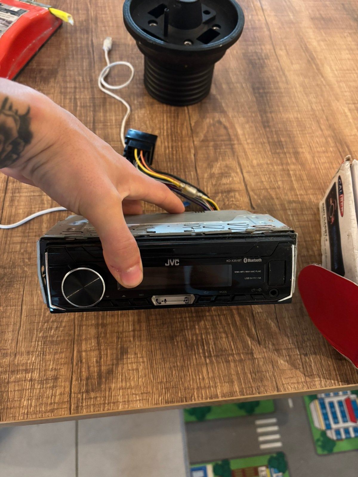 Auto radio jvc in goed werkende staat, Audio, Tv en Foto, Videocamera's Digitaal, Ophalen, Zo goed als nieuw, JVC