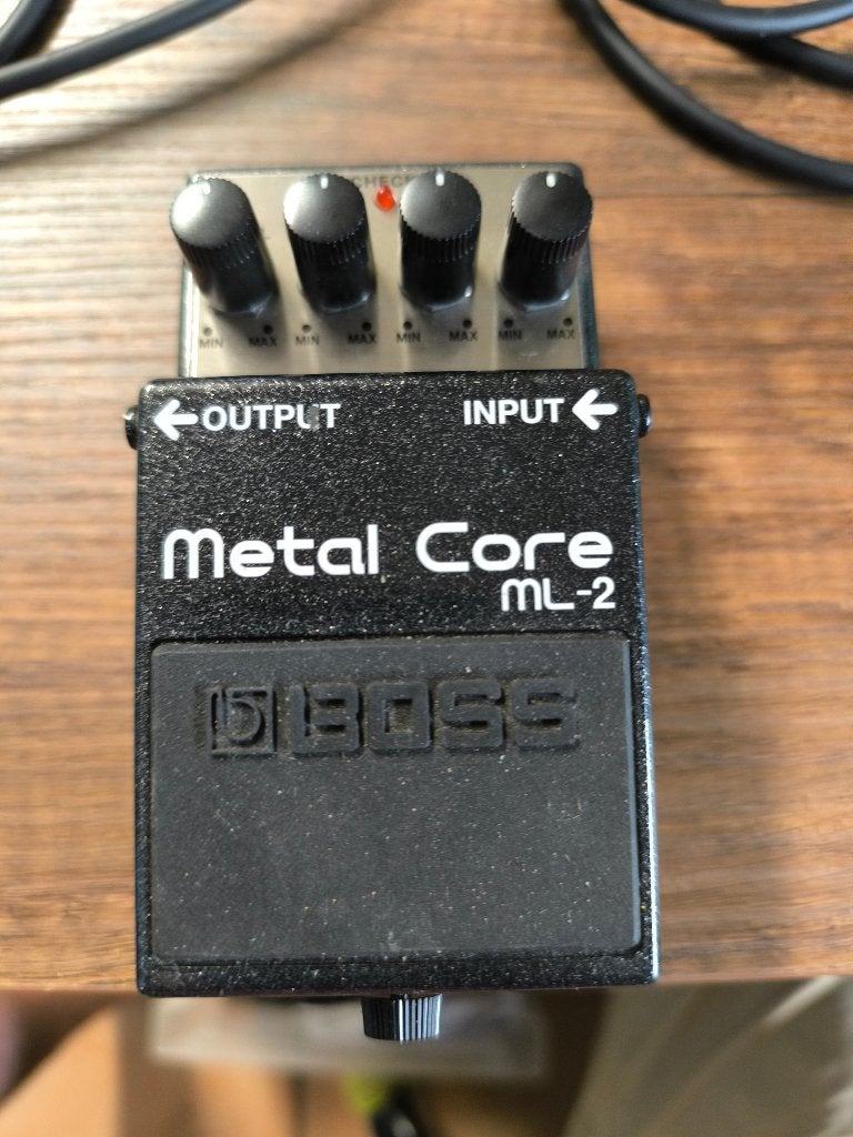 Pédale de distorsion Boss metal core ml-2, Muziek en Instrumenten, Effecten, Ophalen of Verzenden, Zo goed als nieuw, Distortion, Overdrive of Fuzz