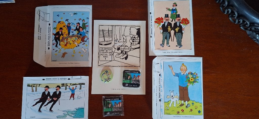 lot cartes tintin herge bd et pins badges, Neuf, Plusieurs BD, Enlèvement ou Envoi, HERGE