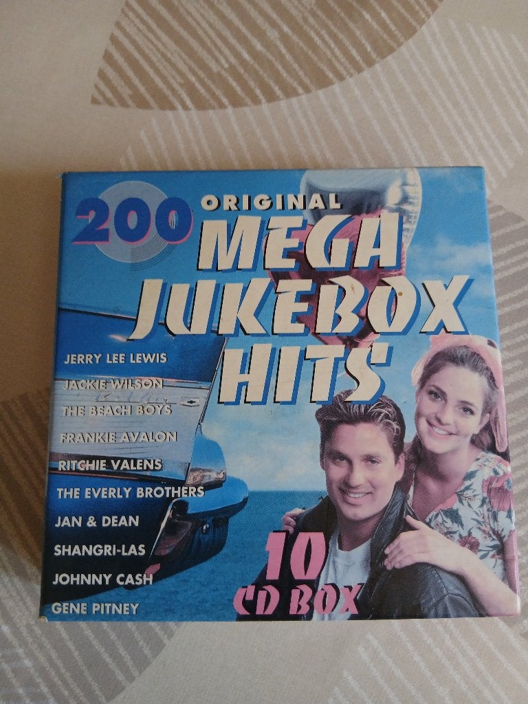 Mega Jukebox hits 10 cd box., Ophalen of Verzenden, Zo goed als nieuw, Pop, Boxset