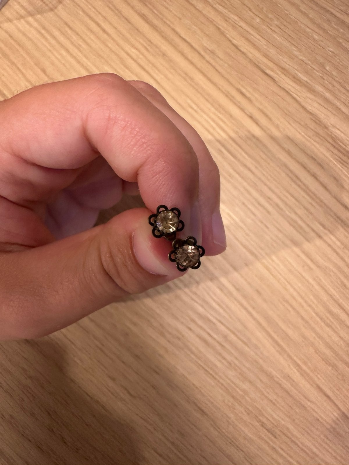 Bronze bloemen oorbellen met diamant, Ophalen of Verzenden, Zo goed als nieuw