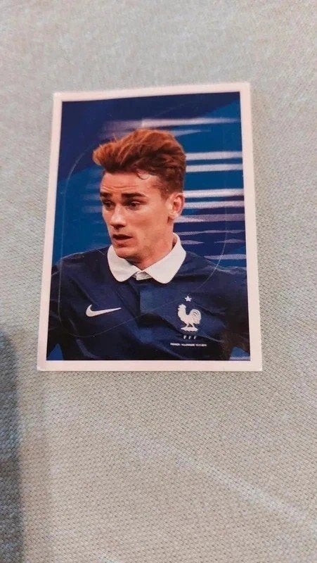 Panini / Sticker : Antoine Griezmann / Frankrijk, Verzamelen, Ophalen of Verzenden, Nieuw, Poster, Plaatje of Sticker