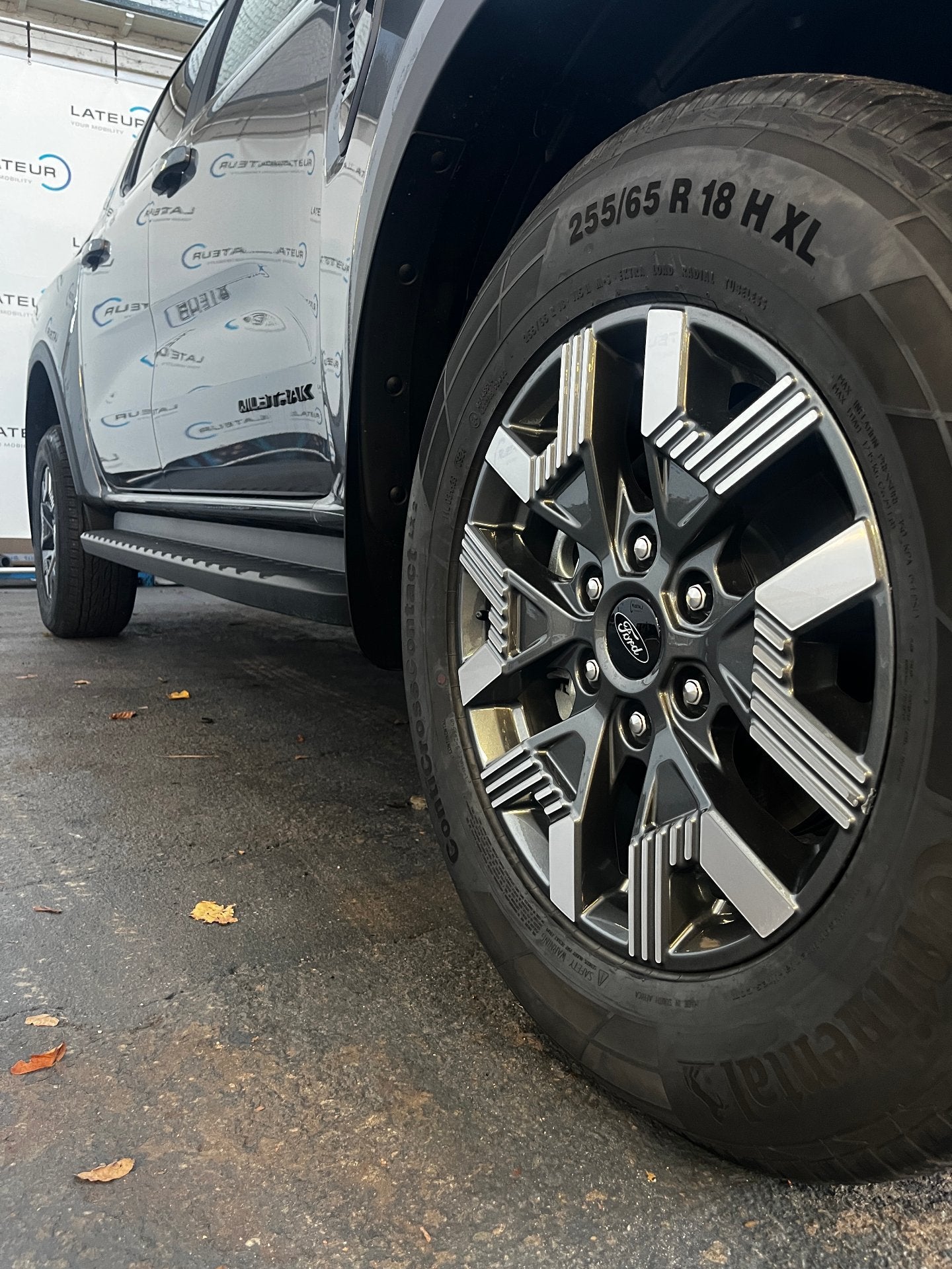 Ford Ranger Wildtrak PHEV 2.3i 281Pk, Autos, Achat, Euro 6, Noir, Réception radio numérique
