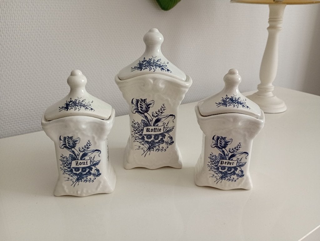 Setje Delft blauw - koffiepotje, zout en peper potje, Antiek en Kunst, Ophalen