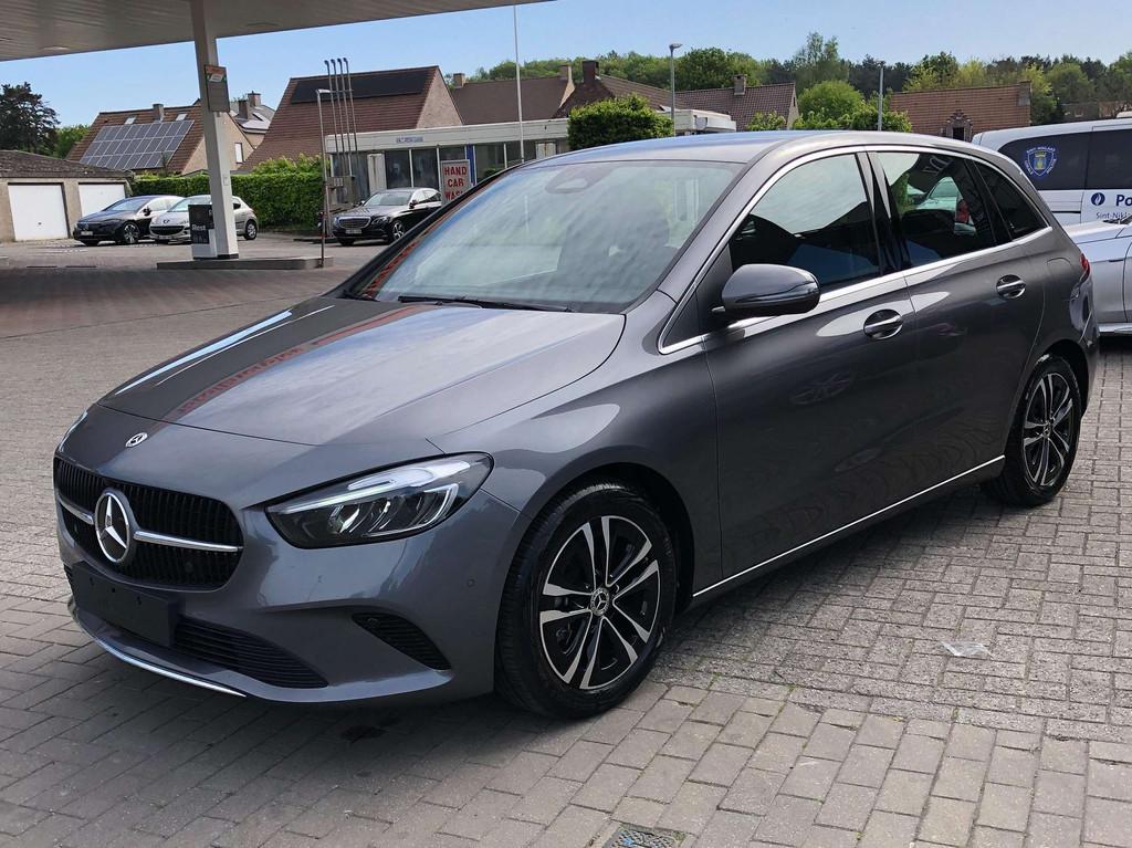Mercedes-Benz B-Klasse 180 Winter Pack | Achteruitrijcamera, Auto's, Gebruikt, Zwart, 4 cilinders, 136 pk