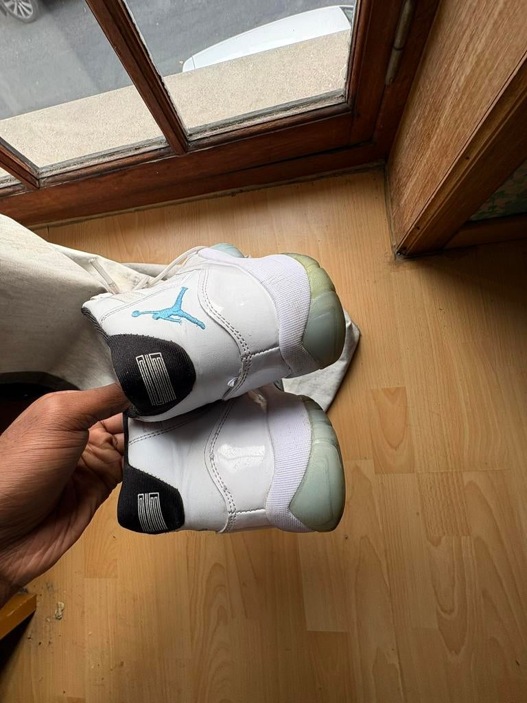 Jordan 11 blue, Enlèvement, Utilisé