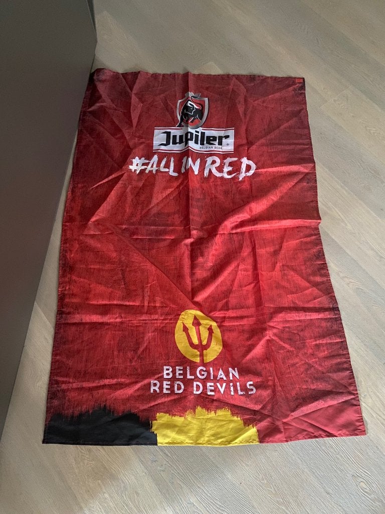 Belgische vlag Rode Duivels, Ophalen, Nieuw