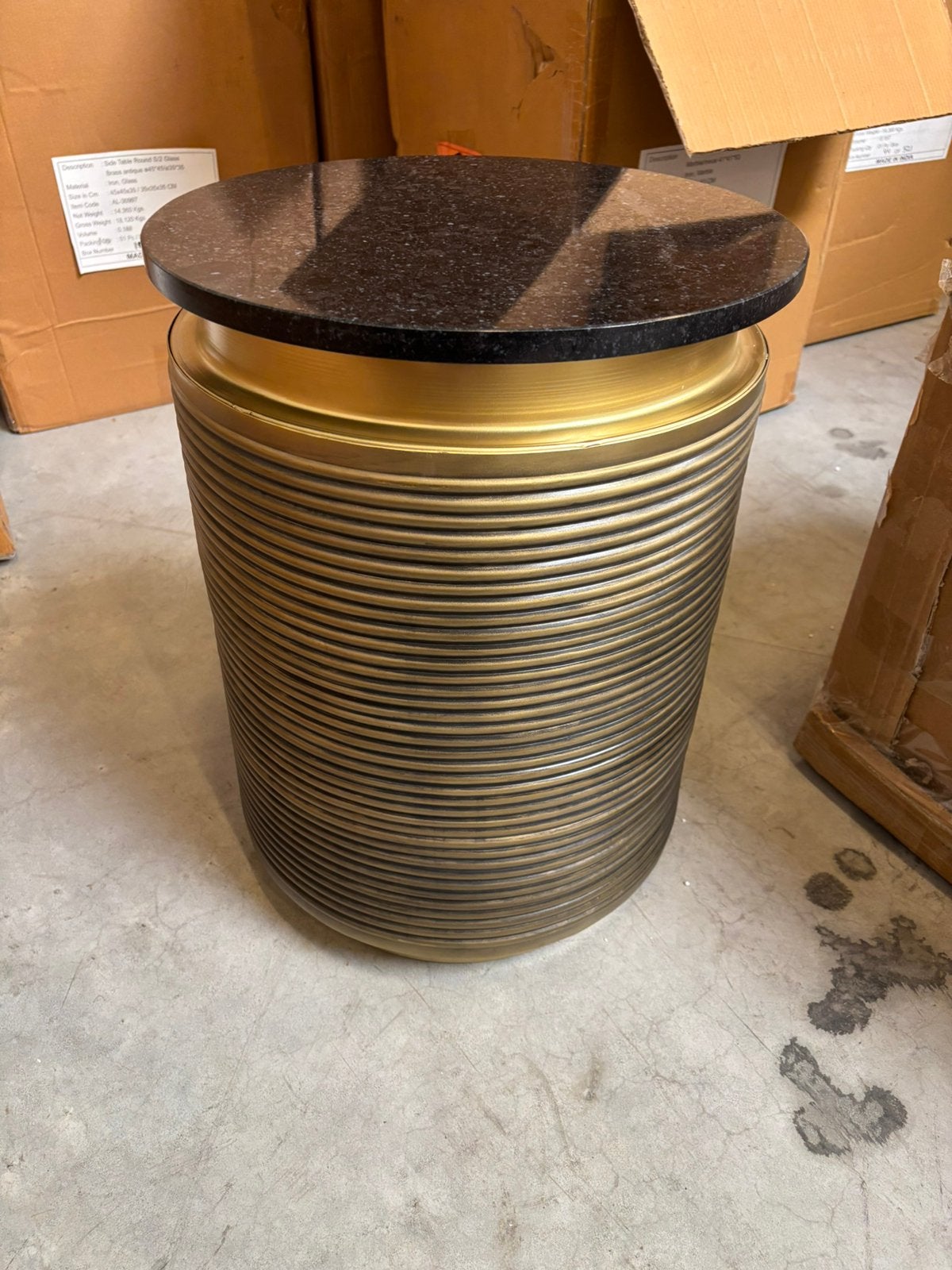 Nieuwe bijzettafel met marmeren blad HSM collectie, Ophalen of Verzenden, Nieuw, Goud, Metaal