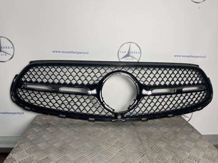 Calandre d'un Mercedes GLC-Klasse (ZWART), -, 3 mois de garantie, Utilisé, -