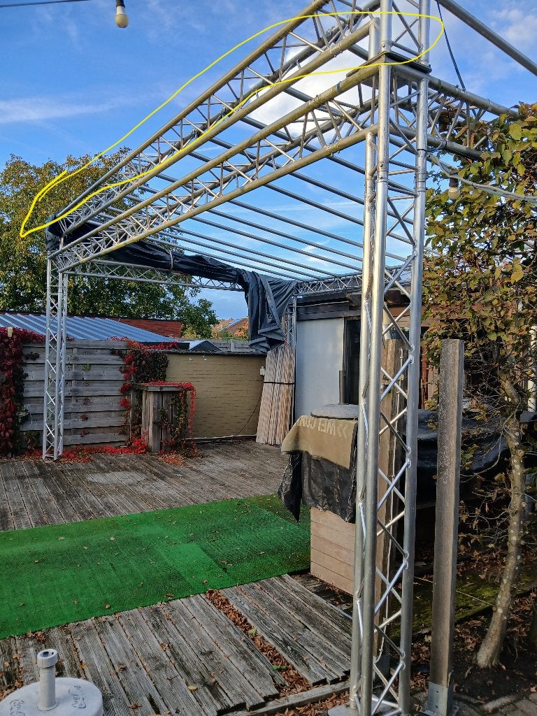 Driehoek truss X30D materiaal, Ophalen