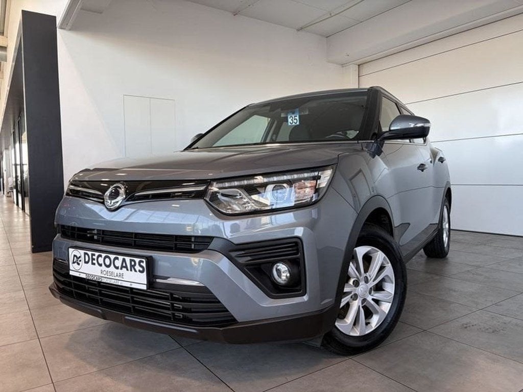 SsangYong Tivoli Apple Carplay - Android Auto / Camera / Na, Autos, SsangYong, Argent ou Gris, Achat, Euro 6, Boîte manuelle