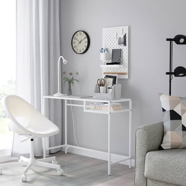 vittsjö ikea laptoptafel, Huis en Inrichting, Ophalen, Gebruikt, Scandinavisch, IKEA