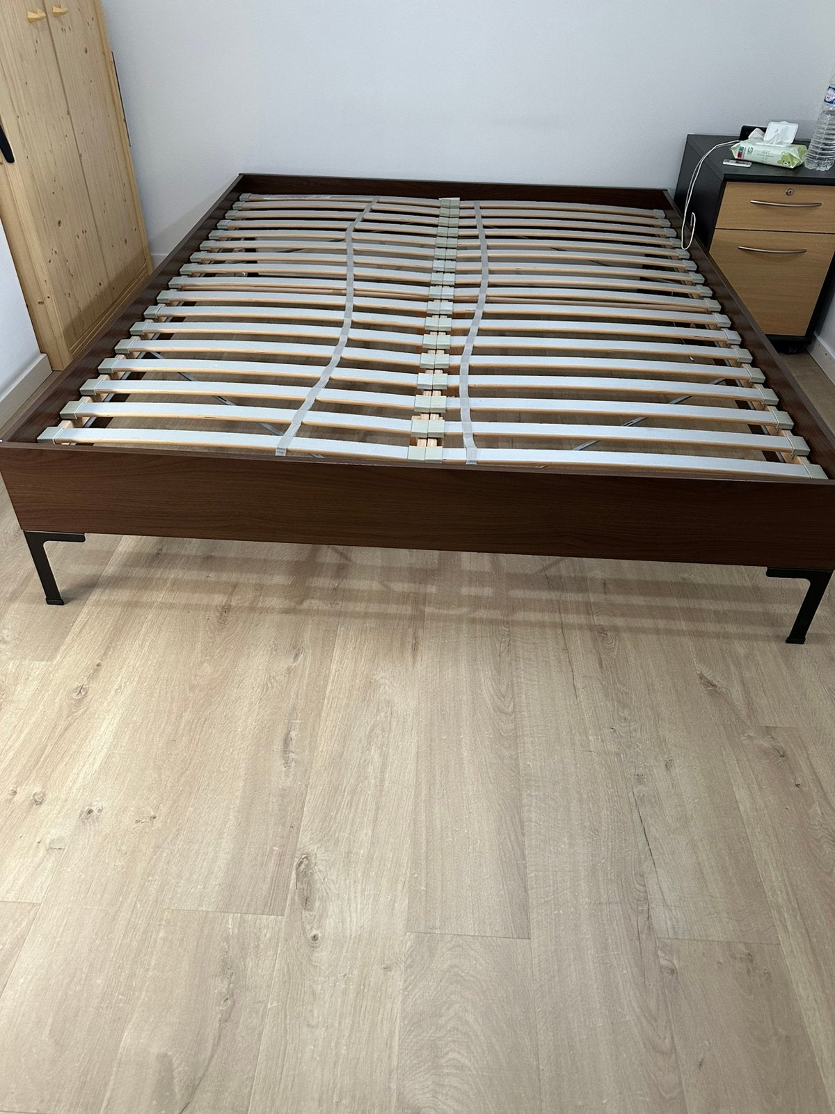 Bed 160/200 met matras en lattenbodem., Ophalen