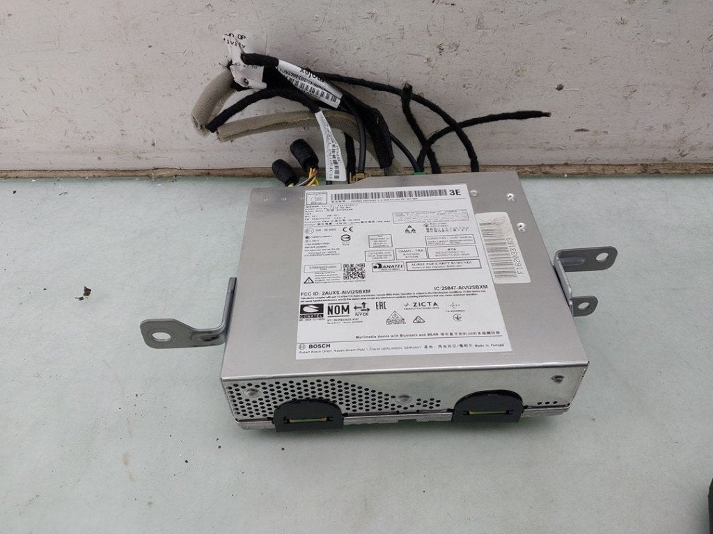 MULTI MEDIA COMPUTER Juke (F16) (|25915HS21C|25915HS70D|), Robert Bosch AG, Gebruikt, Robert-Bosch-Allee 1
74232  Abstatt, DE