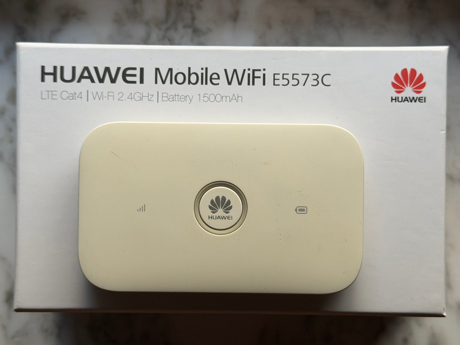 Huawei Mobile WiFi E557c, Computers en Software, Routers en Modems, Gebruikt, Router, Ophalen