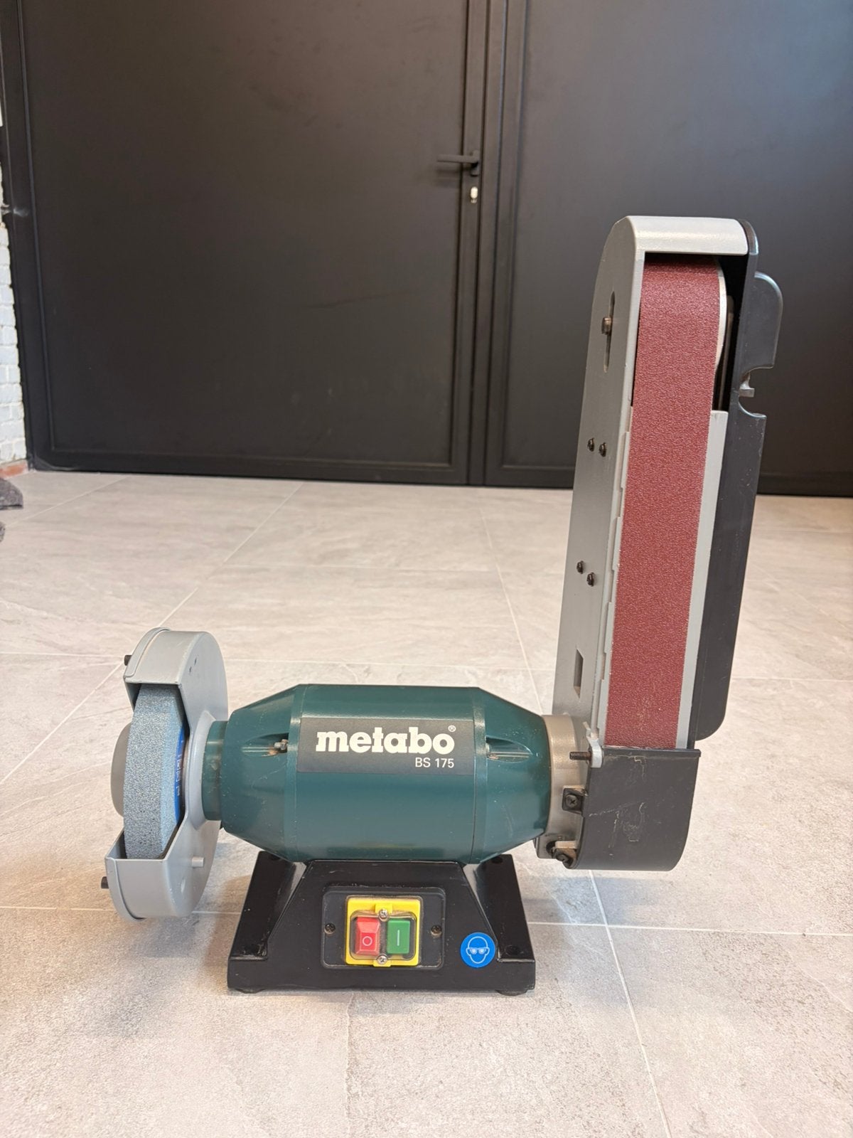 Broyeur double METABO + courroie BS 175, Enlèvement, Neuf, Banc de travail