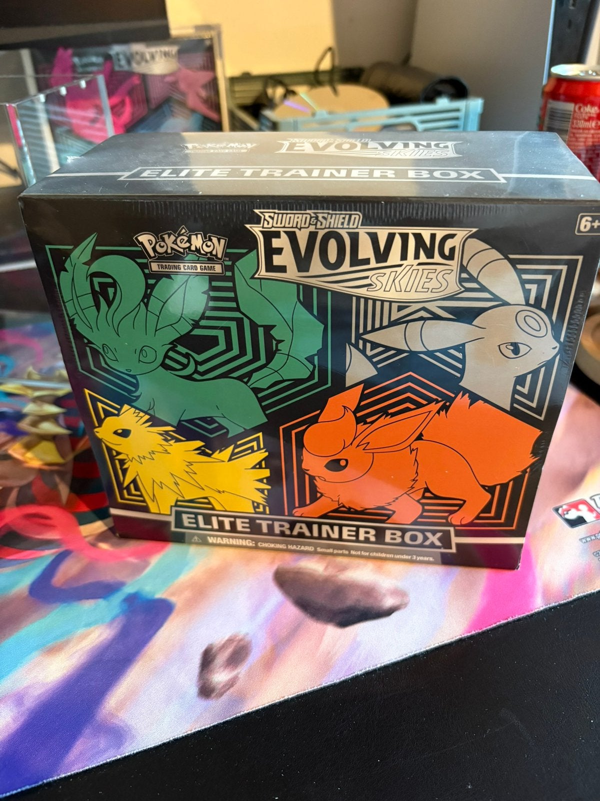 Evolving skies etb, Hobby en Vrije tijd, Verzamelkaartspellen | Pokémon, Ophalen, Zo goed als nieuw