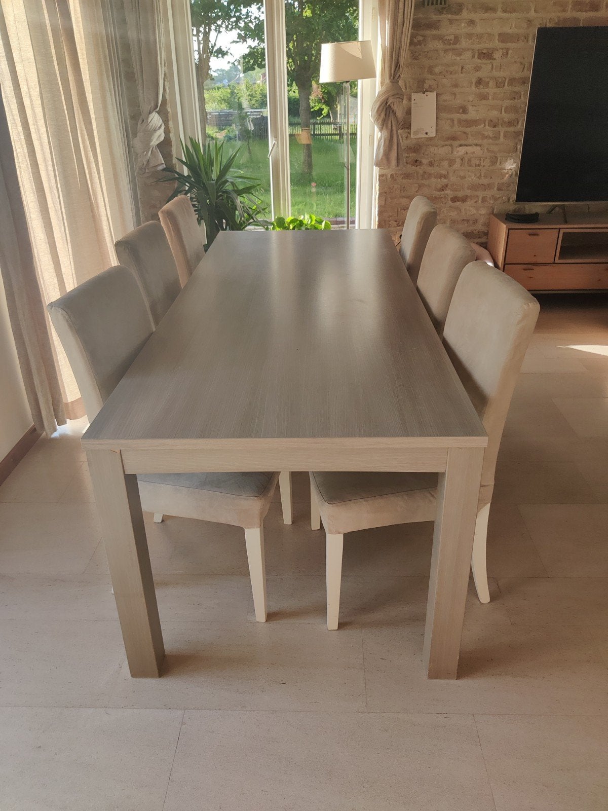 Tafel gratis zonder stoelen, Huis en Inrichting, Complete eetkamers, Ophalen