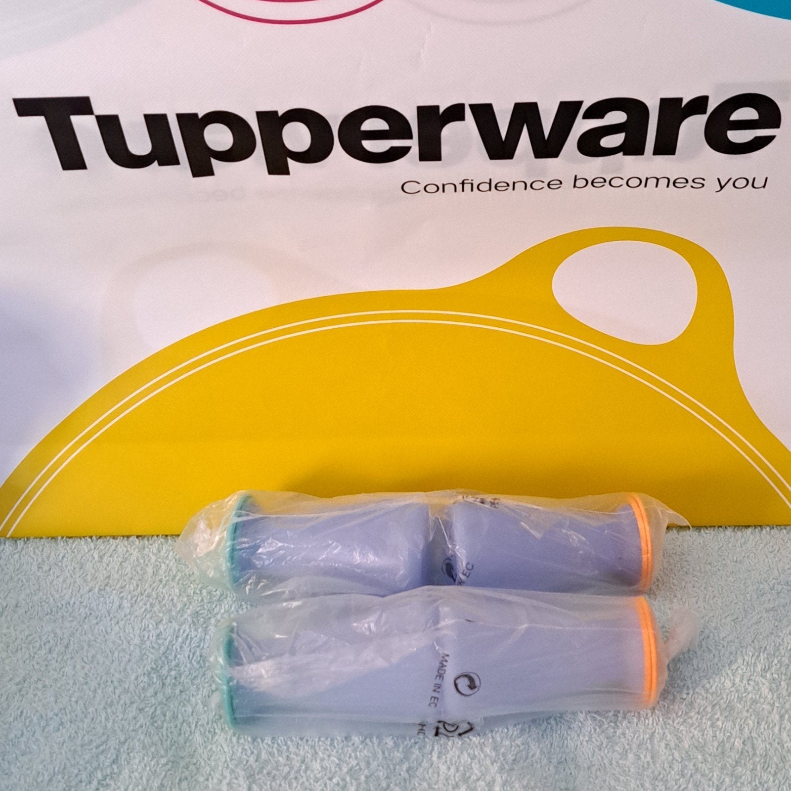 Salière et poivrière tendance Tupperware, Enlèvement ou Envoi, Neuf