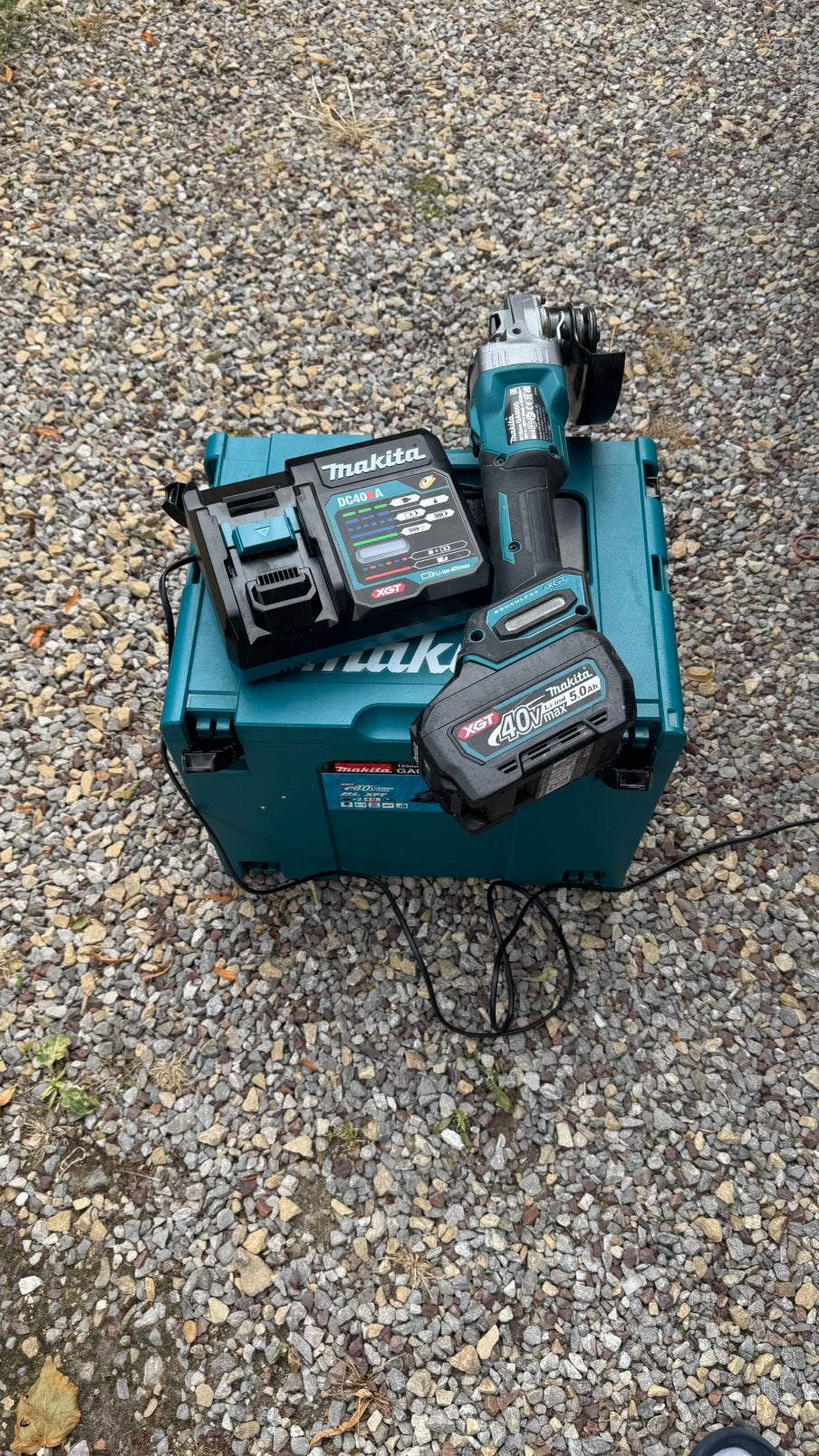 Makita haakse slijper, Doe-het-zelf en Bouw, Gereedschap | Slijpmachines, Ophalen, Zo goed als nieuw, 700 tot 1000 watt, Haakse handslijpmachine
