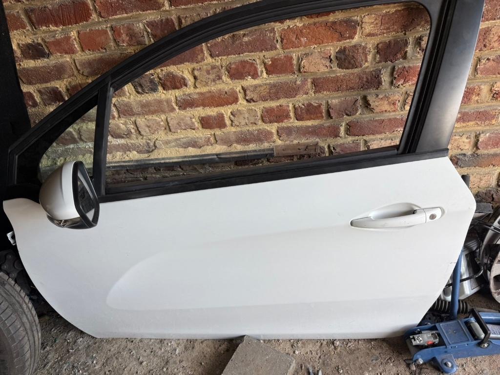 Portière Peugeot 208 à droite et à gauche, Enlèvement, Utilisé, Peugeot