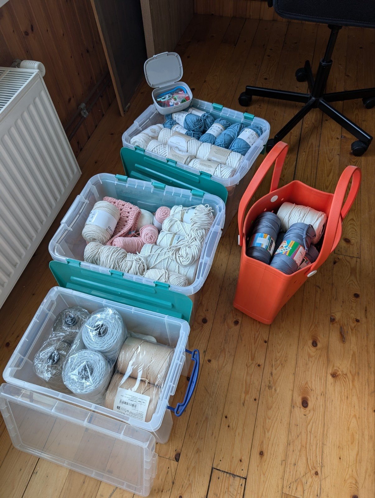 Haak benodigdheden 

Allerhande benodigdheden om te haken.
R, Hobby en Vrije tijd, Breien en Haken, Ophalen, Nieuw, Haken, Overige typen