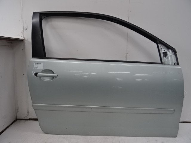 PORTE AVANT DROITE Volkswagen Polo IV (9N1 / 2/3), Volkswagen, Mevr. I. Hauben, Utilisé, Porte