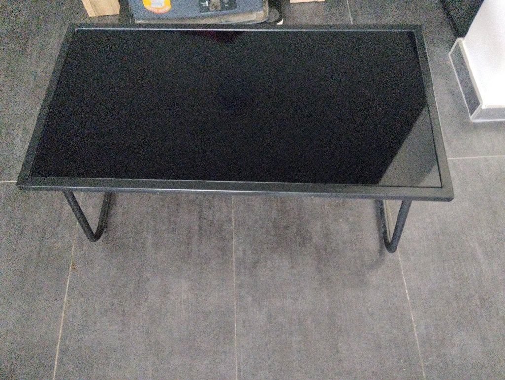 Table basse, Enlèvement, Utilisé