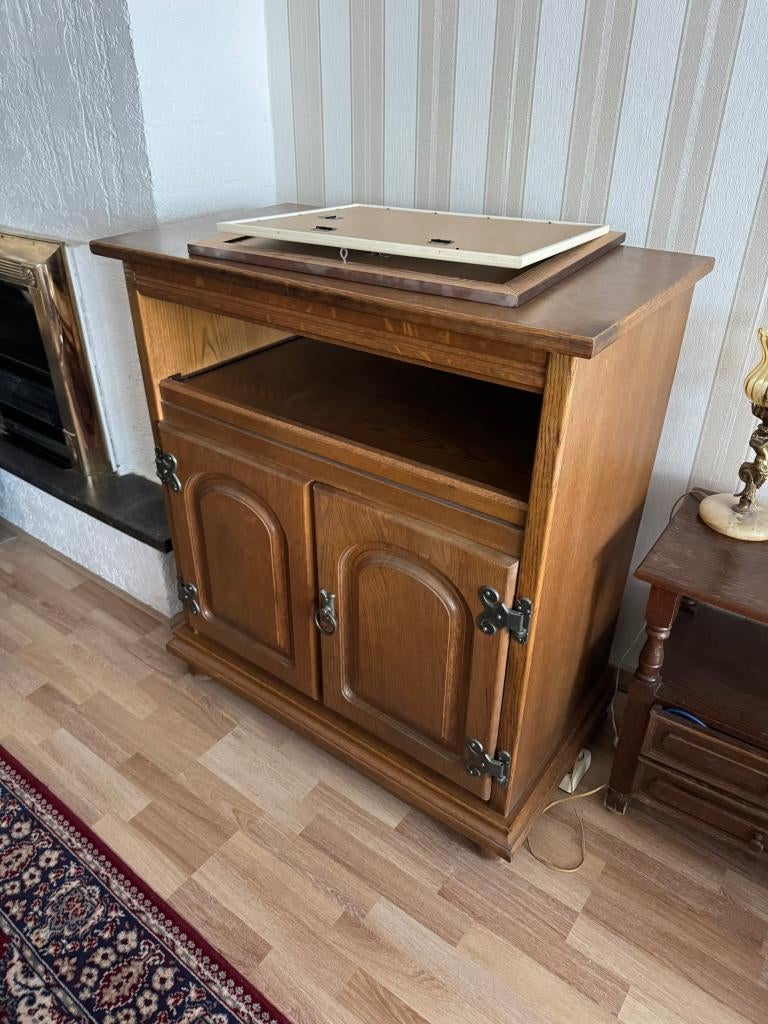 tv kast, Ophalen, Gebruikt, 100 tot 150 cm, 50 tot 100 cm