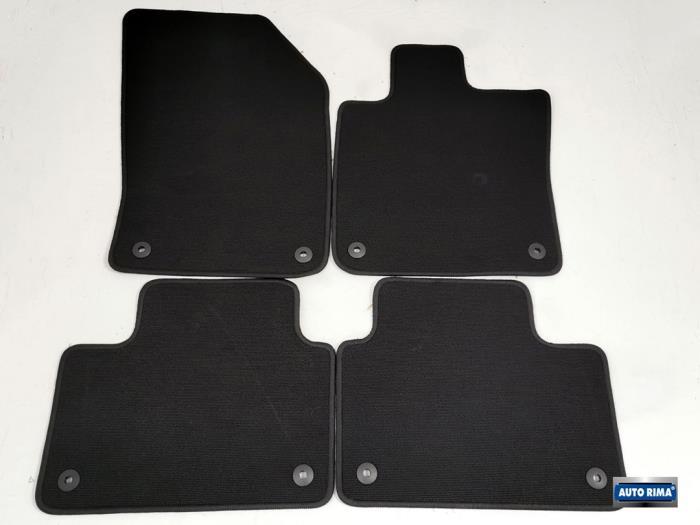 Matten Set van een Volvo V60, Gebruikt, -, -, Ophalen of Verzenden