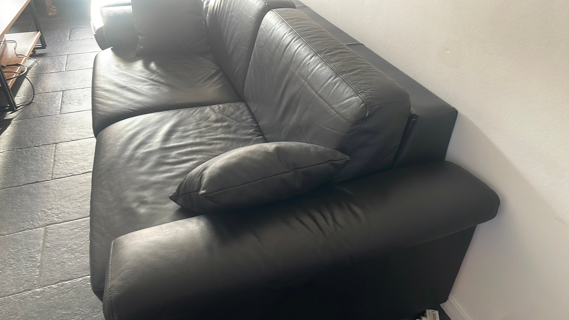 3 zetels die in een bed kan veranderen van conforama (leer), 200 à 250 cm, Banc droit, Comme neuf, Enlèvement