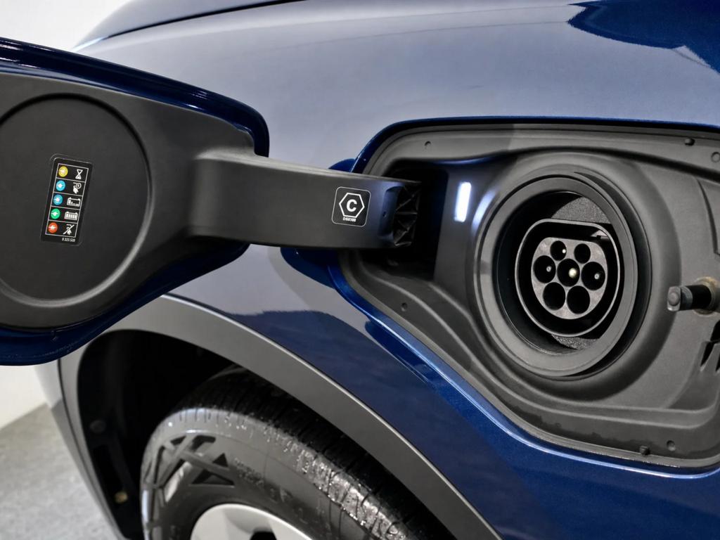 BMW Serie X X1 xDrive25e CAMERA, NAVIGATIE, LEDER & meer!, Blauw, Bedrijf, 43 g/km, Hybride Elektrisch/Benzine