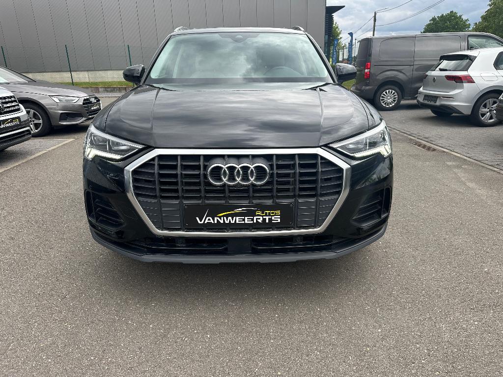 Audi Q3,1.4 benzine + elektrisch plug-in hybride, PANO DAK, Auto's, Parkeersensor, 4 cilinders, Zwart, Leder