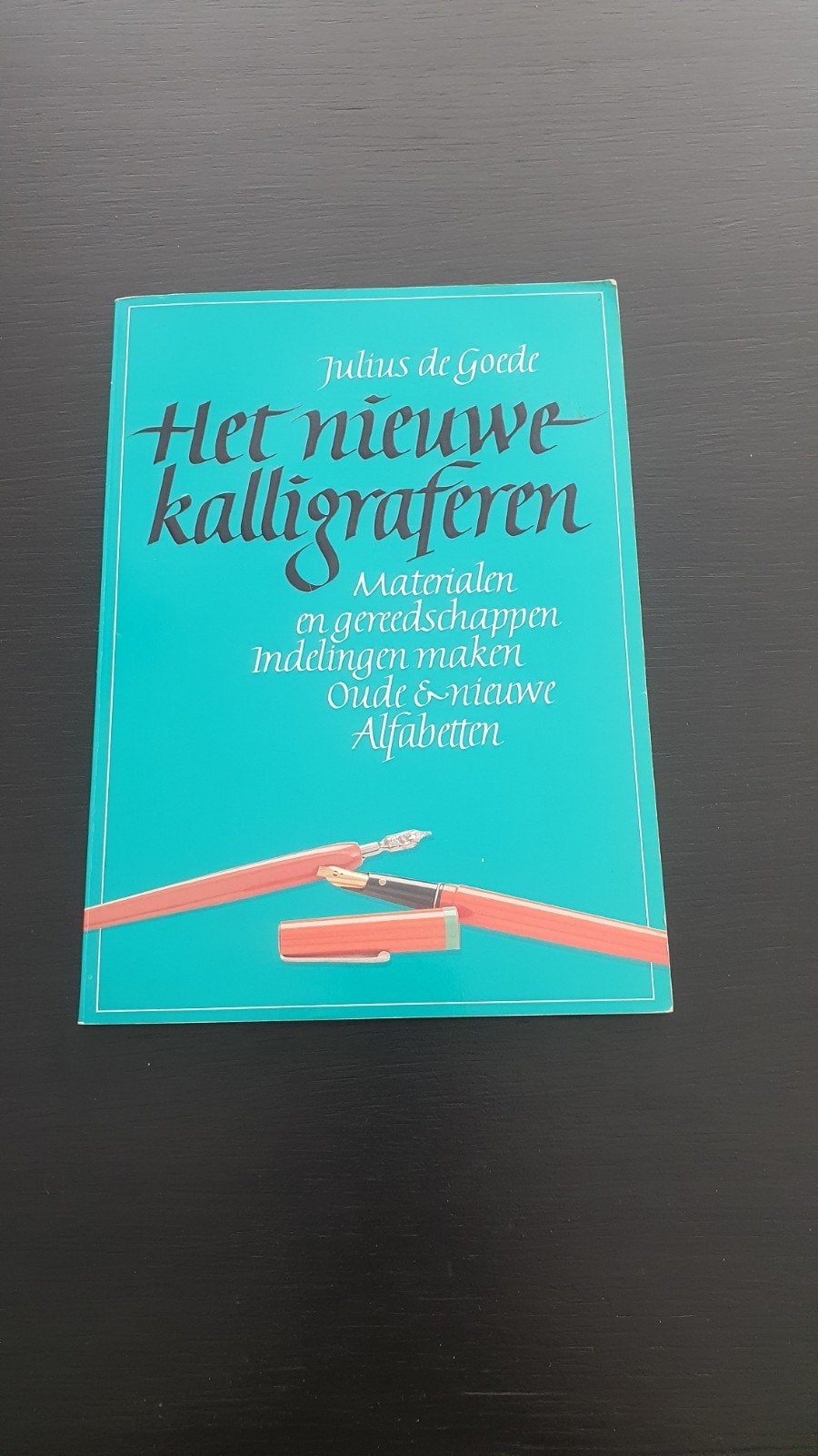 Boek kaligrafie., Boeken, Woordenboeken, Ophalen of Verzenden