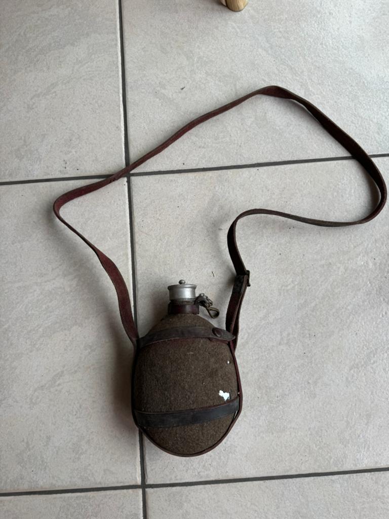 Wo2 drinkfles met riem, Verzamelen, Ophalen of Verzenden
