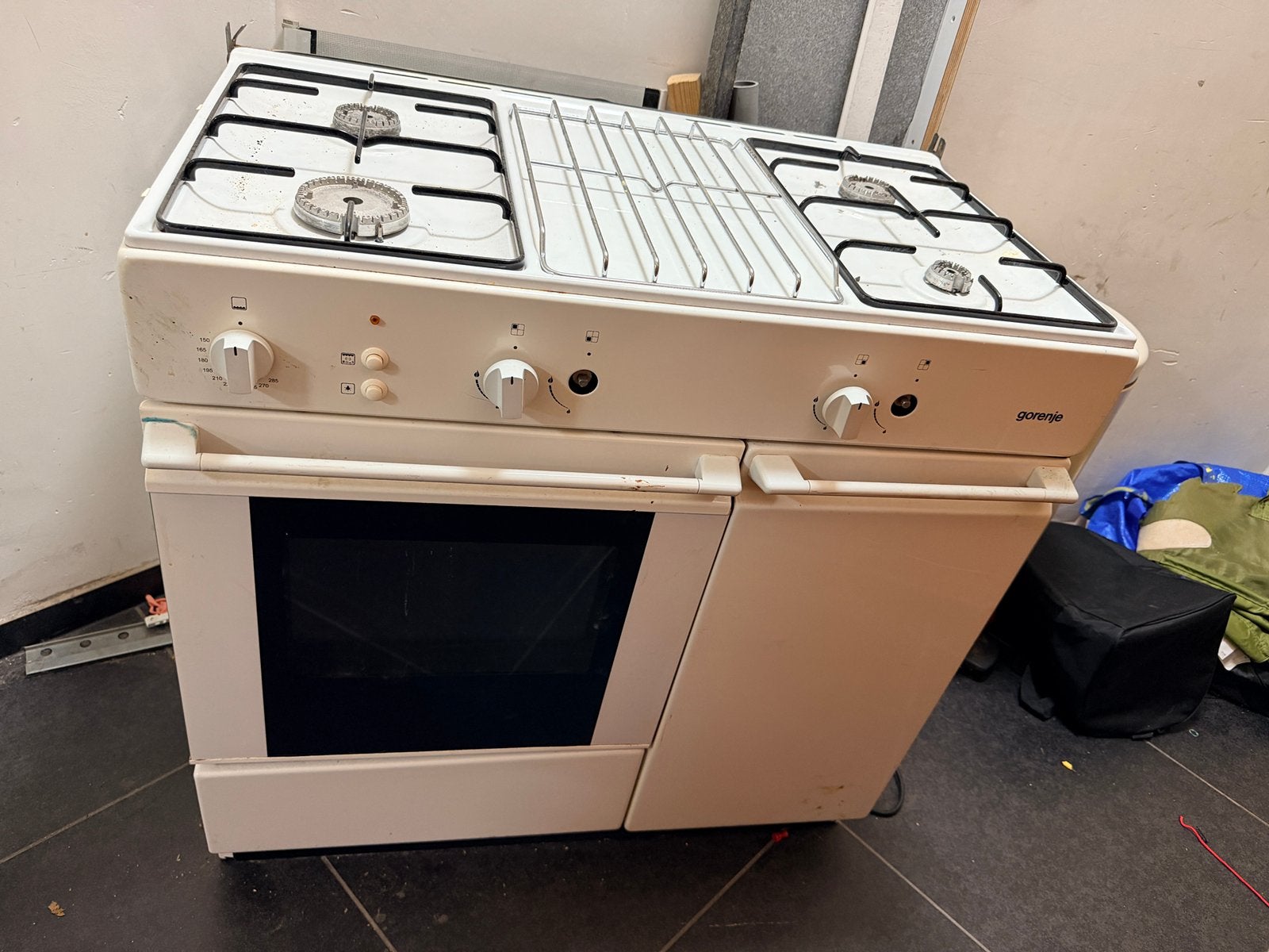 Gasfornuis met oven, Ophalen, Zo goed als nieuw, Gas